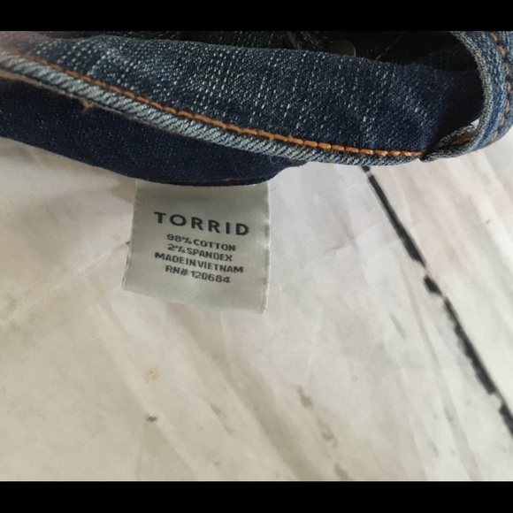 Torrid Distressed Destroyed Jean Skirt Size 12 - Picture 5 of 6